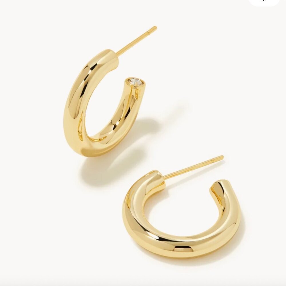 NWT Kendra Scott Colette Huggie Earrings in Gold